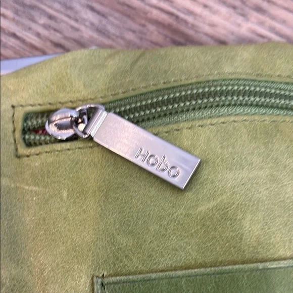 Hobo Lauren Clutch Wallet Leather Double Frame Dark Citron Moss Green Magnetic - Picture 4 of 16